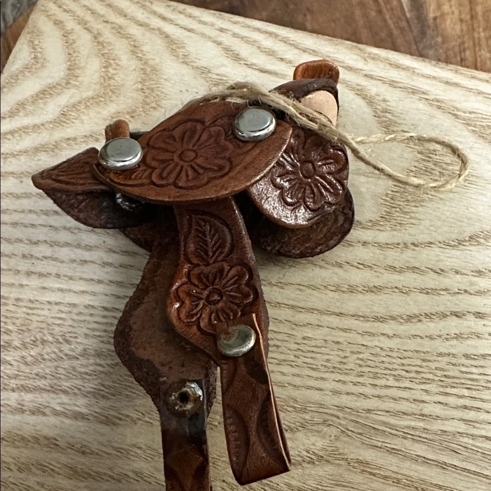 Western Brown‎ Tooled Leather Cowboy Hat & Saddle Christmas Ornaments Set Of 2